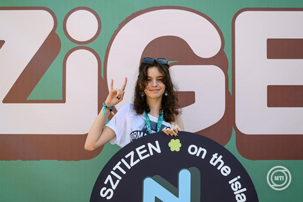 Sziget - Magyar lány a fesztivál 11 milliomodik látogatója